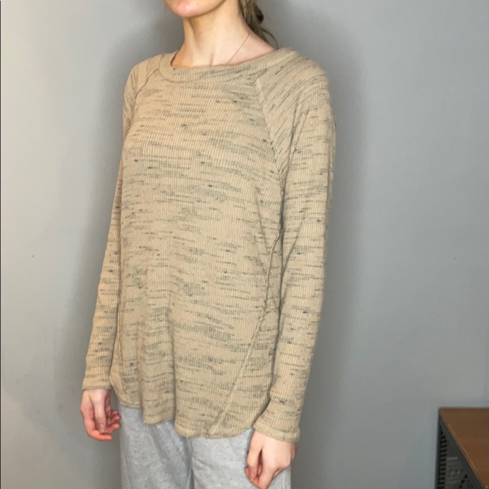 Long sleeve t